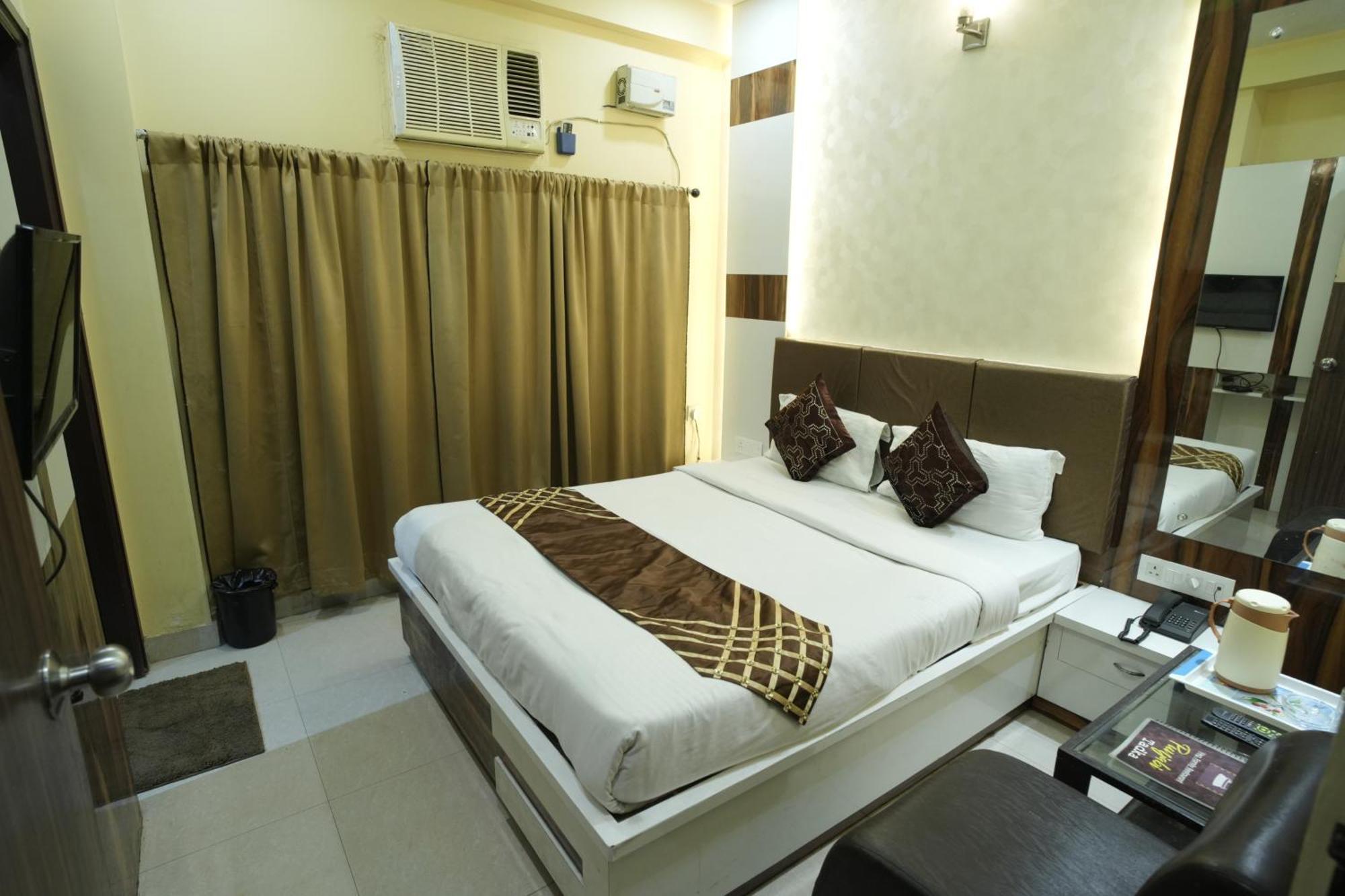 Hotel Rajkamal Near Varanasi Railway Station Zewnętrze zdjęcie
